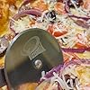 PIZZERELLA® Premium Pizzaschieber mit Gratis Pizzaschneider - 30 x 35,5 x 66 cm cm Perforierte Schaufel aus Harteloxiertem Aluminium -Rechteckige Profi-Schaufel mit Verlängertem Silikongriff